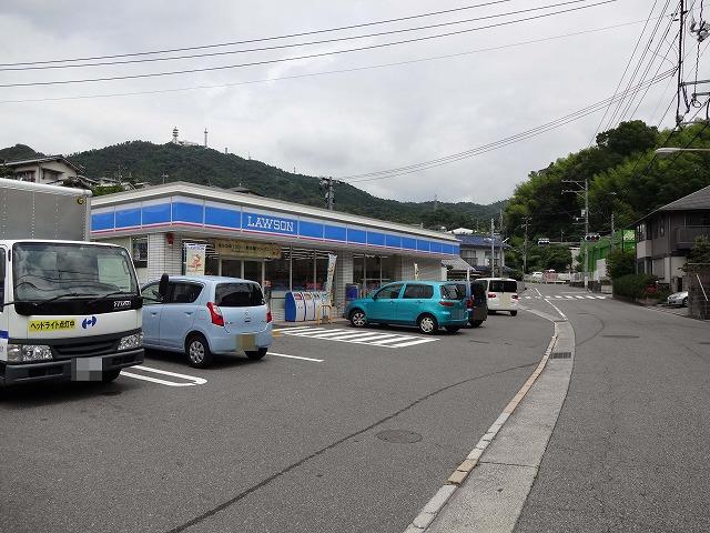 Convenience store. 424m until Lawson Hiroshima Koiue shop