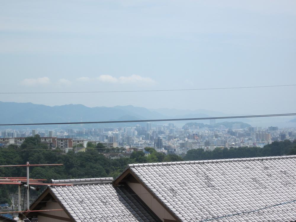 View photos from the dwelling unit. Fireworks of Ujina You also can see.