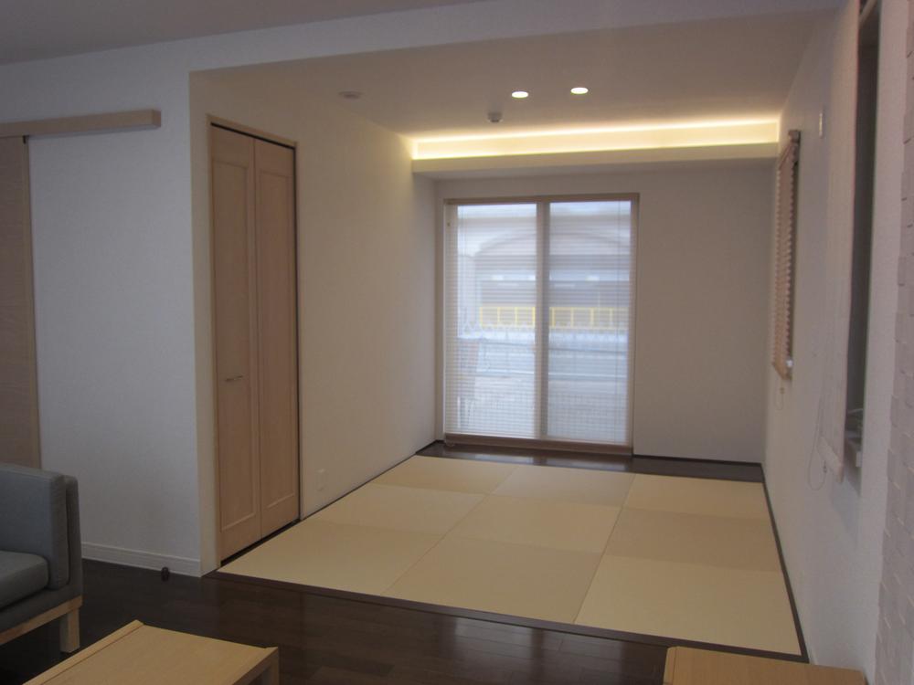 Non-living room. Tatami corner (November 2013) Shooting