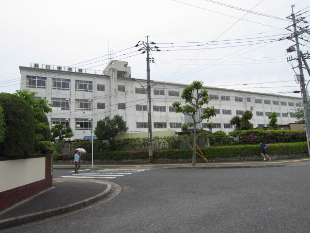 Junior high school. 600m until Iguchi junior high school (junior high school)