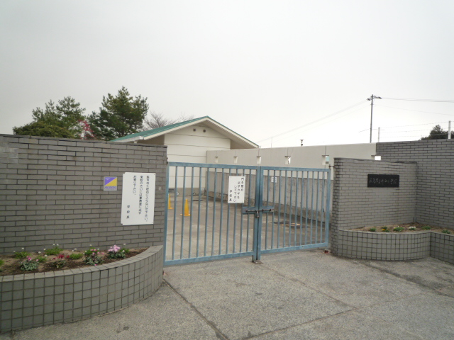 Primary school. 1710m to Hiroshima Municipal Iguchi elementary school (elementary school)