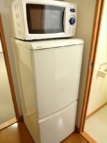 Kitchen. refrigerator ・ microwave