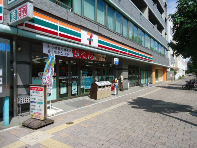 Convenience store. 154m to Seven-Eleven Kan'onhon the town store (convenience store)