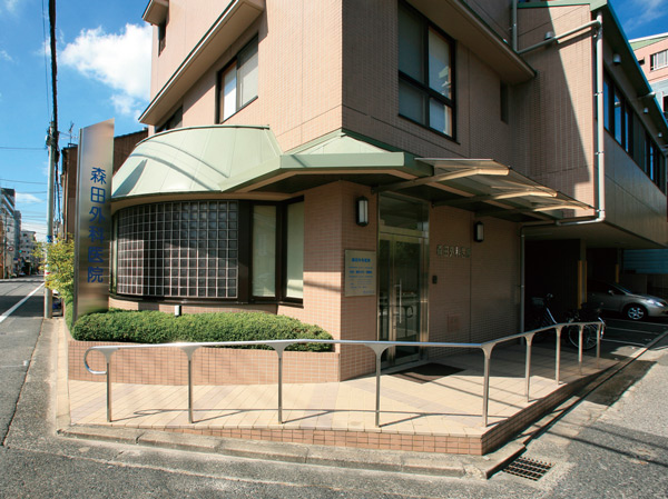 Surrounding environment. Morita surgical clinic (about 400m / A 5-minute walk)
