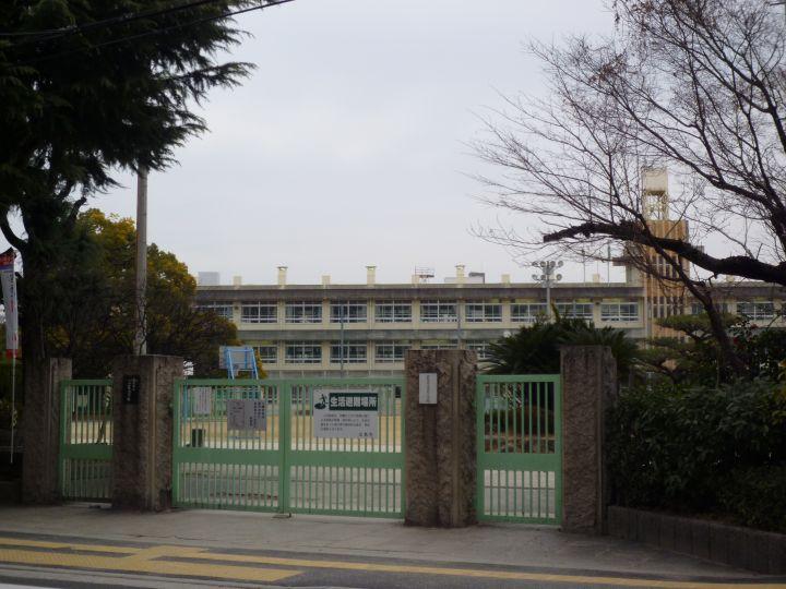 Primary school. 1314m to Hiroshima City Museum of Misasa Elementary School