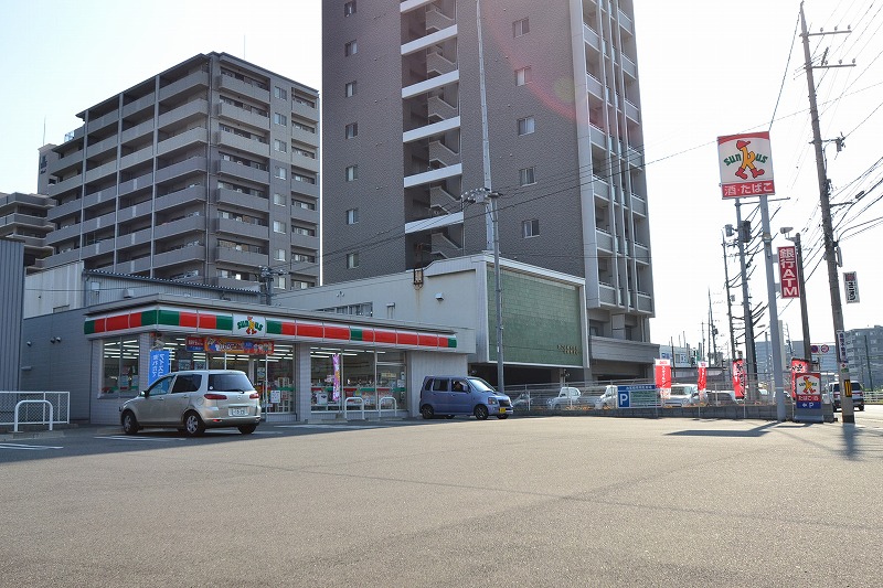 Convenience store. Thanks Hiroshima Iguchi store up (convenience store) 974m
