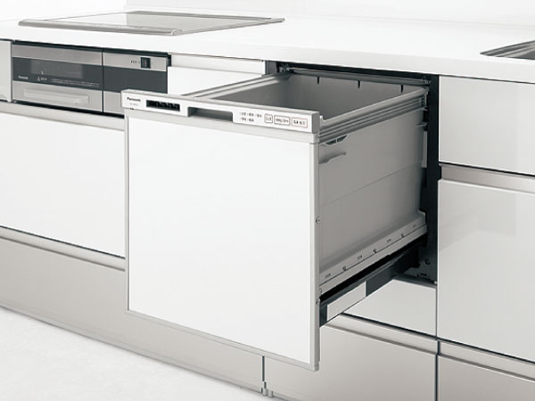 Kitchen.  [Slide-type dishwasher] You can be out in a comfortable position, Set of tableware is also very smooth. Since the wash at a high temperature of hot water, It is sanitary. Moreover, economical water-saving type.