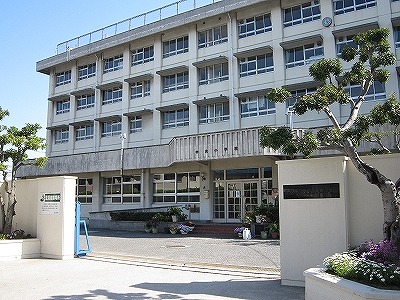 Primary school. Itsukaichi center 240m up to elementary school (elementary school)