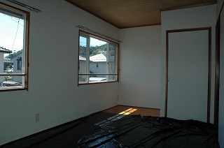 Other room space. Bay window there ・ There settle Japanese-style room.