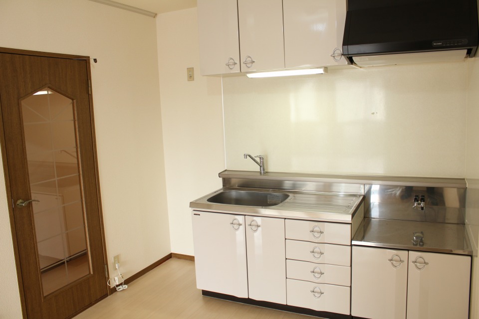 Kitchen. Located in life convenient location of Shiroyama.