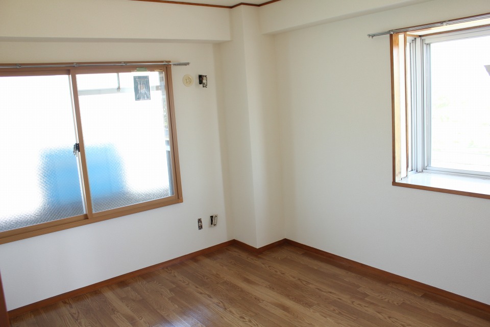 Other room space. North is 6.3 tatami rooms.