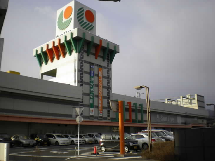 Convenience store. Sanribu Itsukaichi up (convenience store) 905m