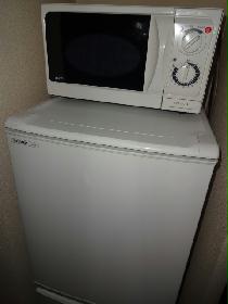 Kitchen. microwave ・ refrigerator