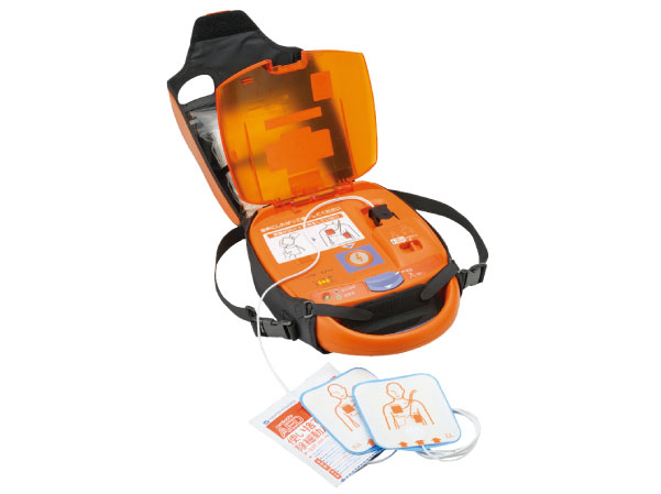 Common utility.  [Secom ・ AED package service] In <Verdi Minaga>, Introduced the AED (automated external defibrillator) for lifesaving give an electric shock to the victim fell down in ventricular fibrillation.