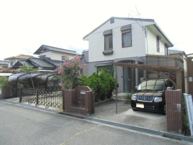 Local appearance photo. Parking parallel four Allowed (usually vehicles 3 Taikei one) Carport 2 cars