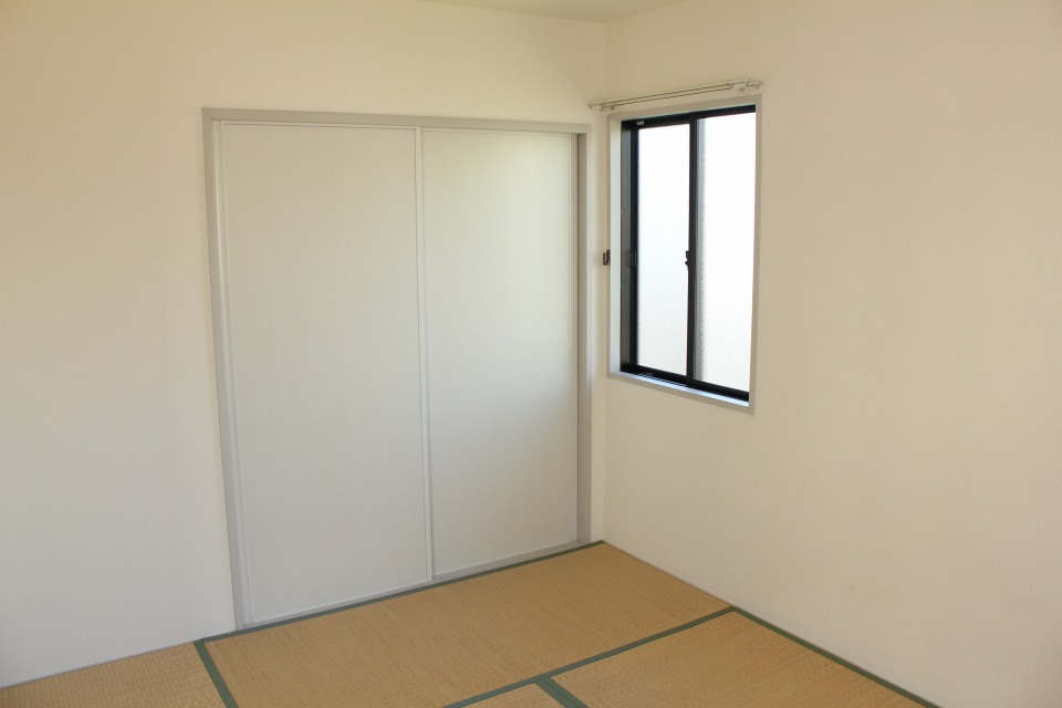 Other room space. Western-style is also a closet of the Japanese-style room. 6 Pledge of Japanese-style room.