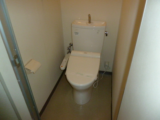 Toilet