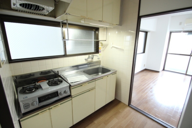 Kitchen. There are two-burner stove equipment!