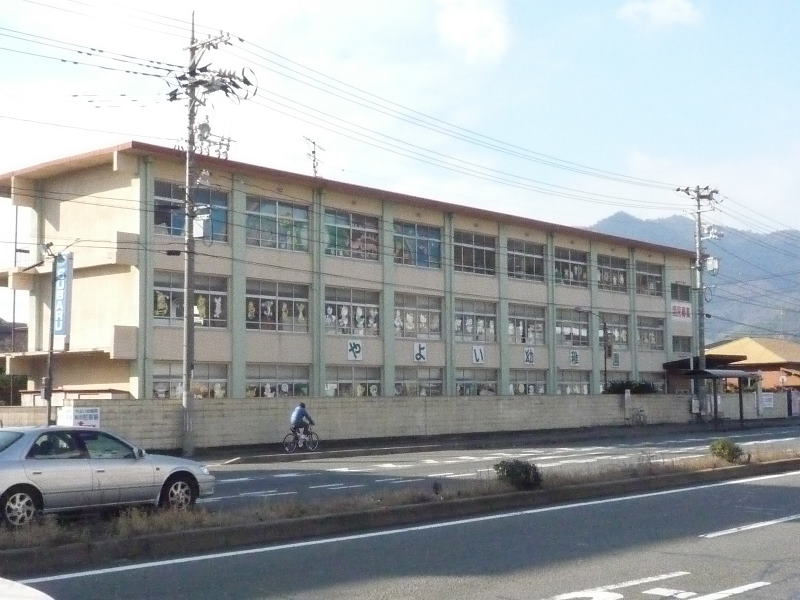 kindergarten ・ Nursery. Yayoi kindergarten (kindergarten ・ 497m to the nursery)