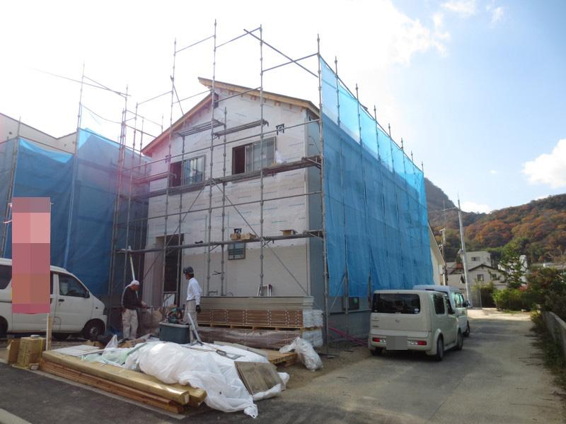 Local photos, including front road. !! That was completion of framework