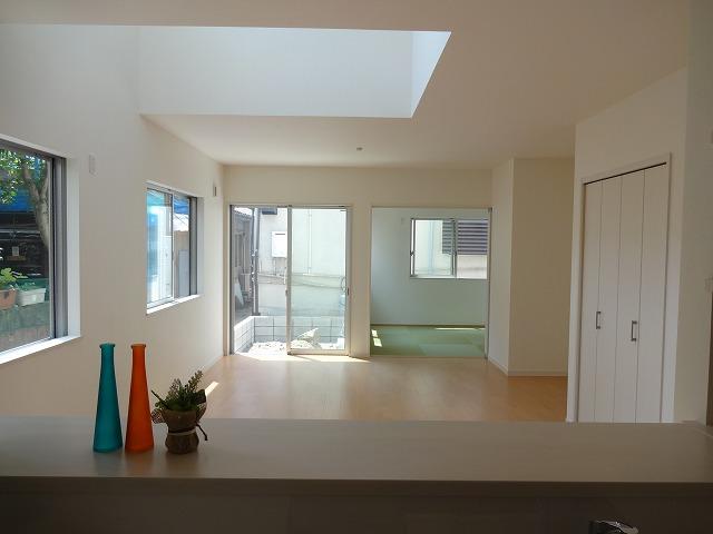 Living. 18.6 Pledge of vaulted ceiling living Counter kitchen is the size that put even small. There Living storage! !