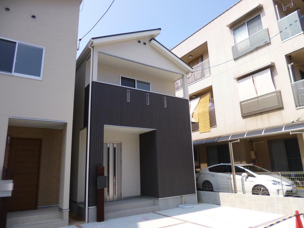 Local appearance photo. (August 2013) Shooting