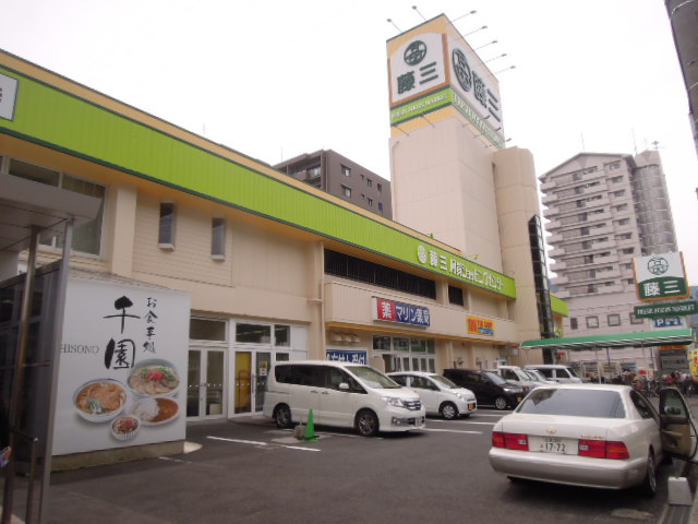 Supermarket. Fujisan Aga store up to (super) 1098m