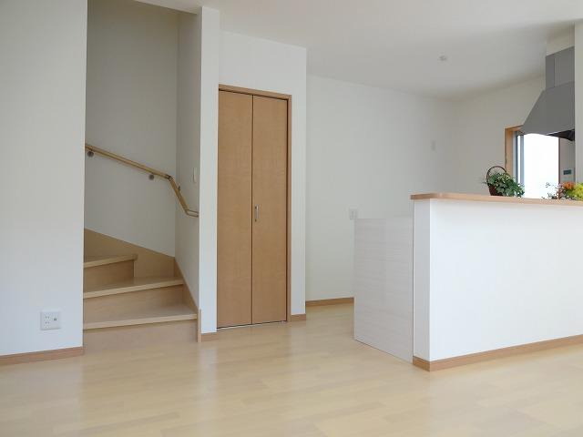 Other introspection. Since the living room staircase, Family members will also deepen dialogue ties the voice naturally