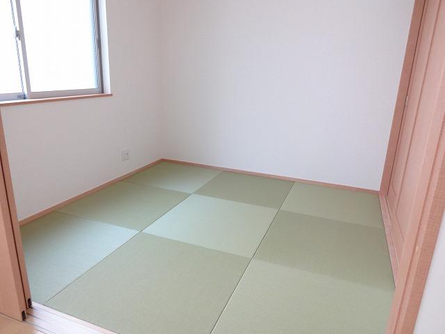 Non-living room. 4.5 Pledge Japanese-style room I'm More is of Japanese-style living is nice to take a nap that there are small children ~
