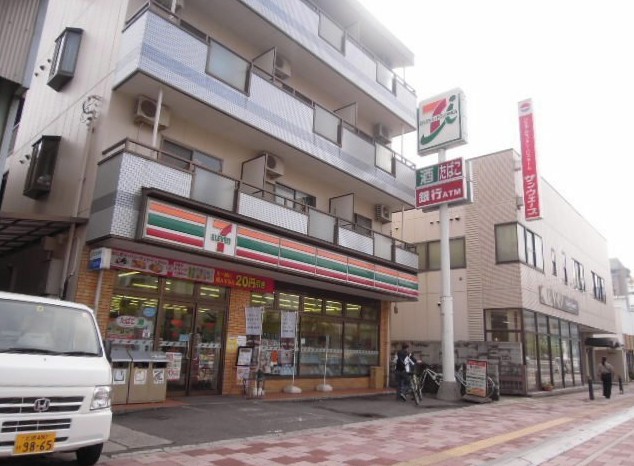 Convenience store. Seven-Eleven Wu Nakadori 1-chome to (convenience store) 213m