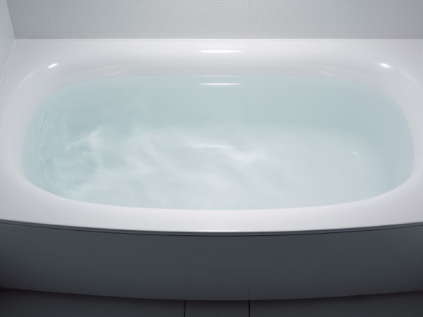Bathing-wash room.  [Arcuate tub and pop-up drain plug] Bow shape tub, Not look only, Us crowded wrapped leisurely gently body. Also, With so pop-up drain plug can be drained in one push.