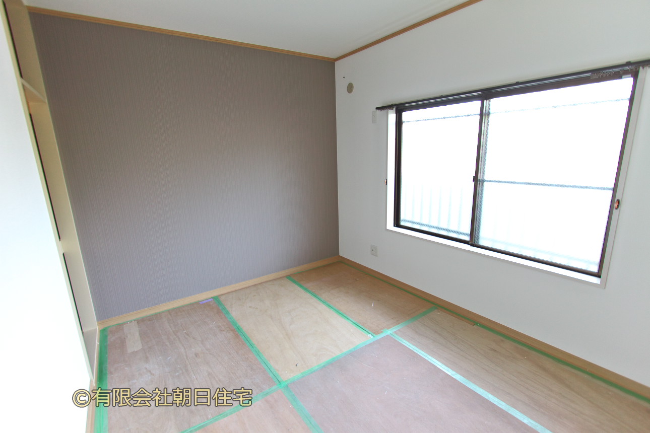 Living and room. Aisle 6 Hiroshi