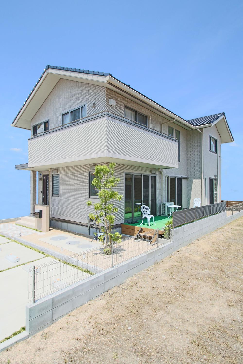 Local appearance photo