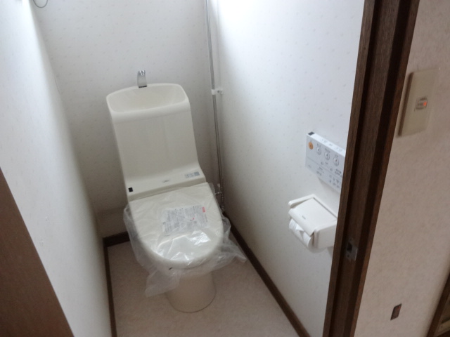 Toilet. Washlet of new