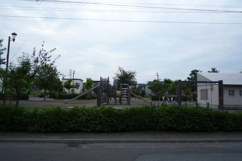 park. 380m to East Park Suehiro (park)