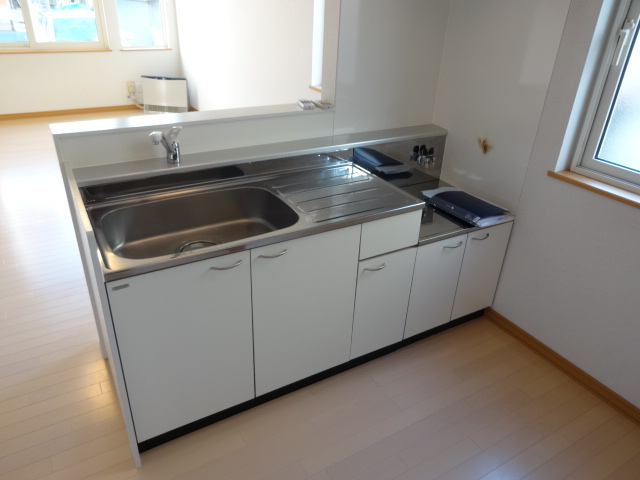 Kitchen. Face-to-face kitchen overlooking the living room ☆ 