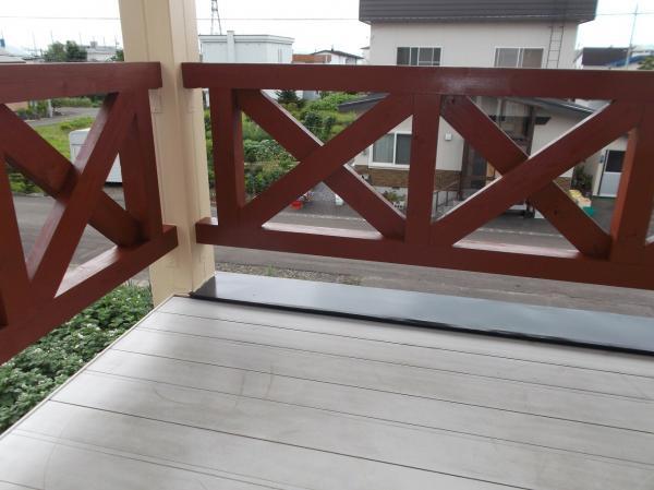 Balcony. Second floor of the balcony on how to use a variety or dry your laundry