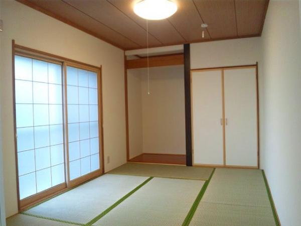 Non-living room. All Japanese-style tatami Omotegae already