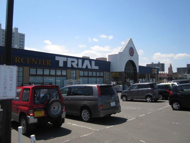 Supermarket. 1569m to supercenters trial Nopporo store (Super)