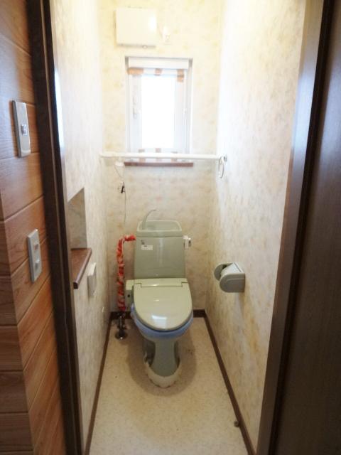 Toilet
