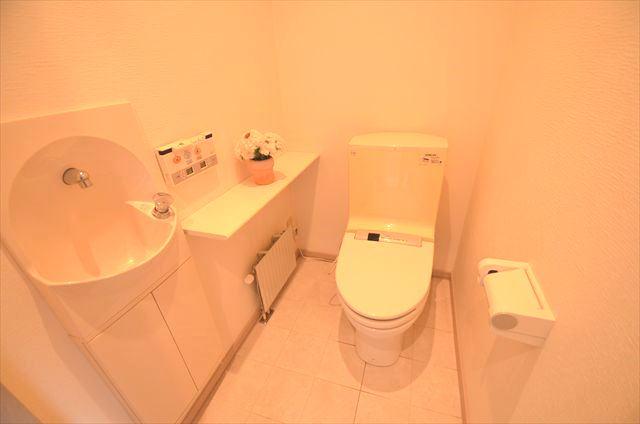 Toilet