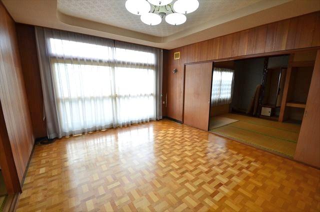 Non-living room