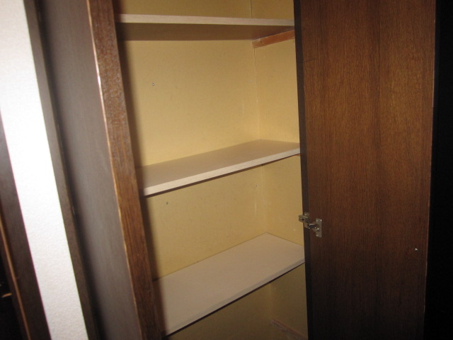 Entrance. Cupboard