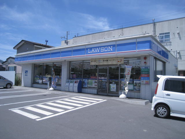 Convenience store. 261m until Lawson Hakodate Chitose-cho store (convenience store)