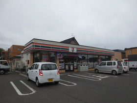 Convenience store. 800m to Seven-Eleven Miharu Koen-dori store (convenience store)
