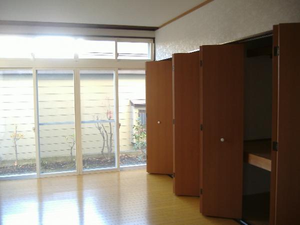 Non-living room. 1 Kaiyoshitsu 8 Pledge