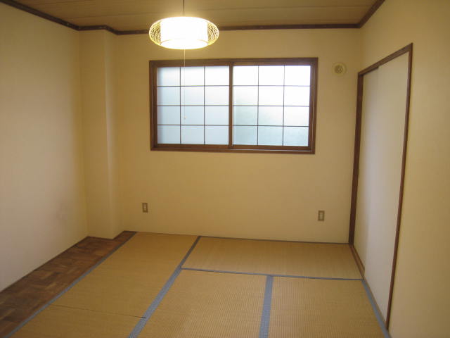 Other room space. Japanese-style type of room