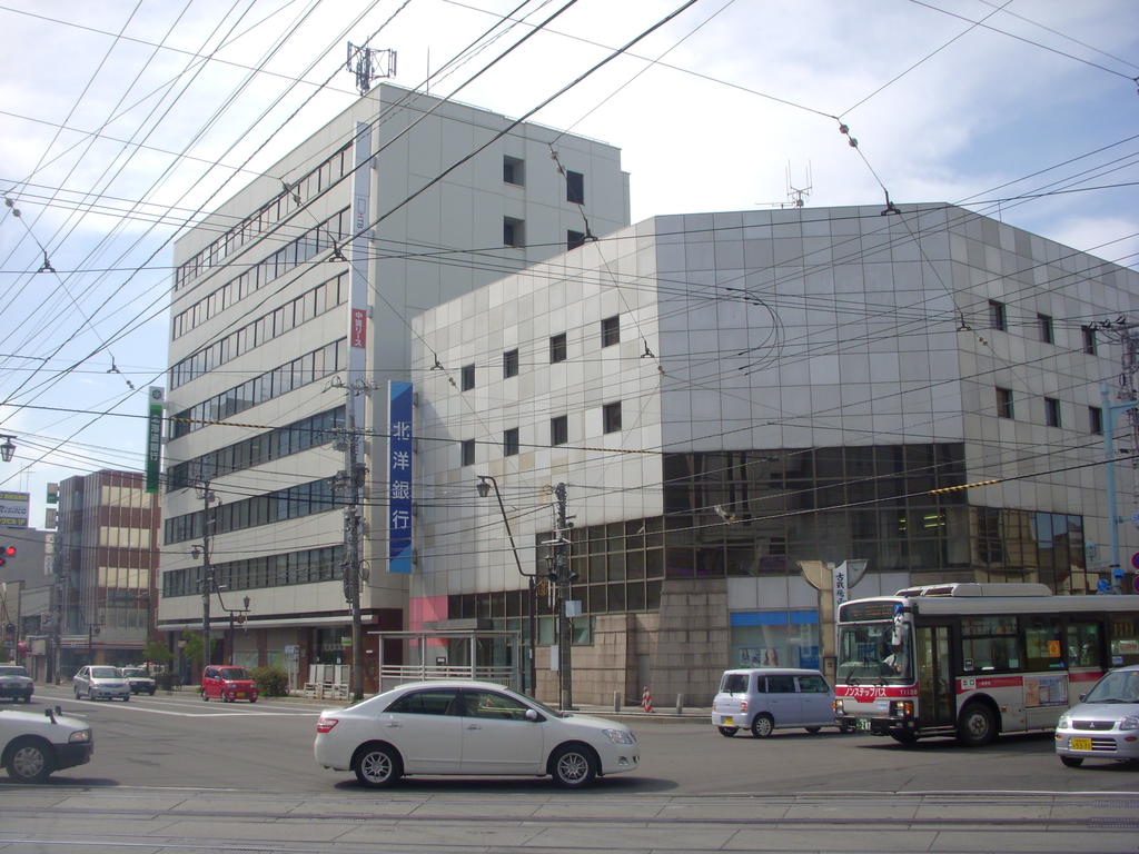 Bank. Hokuriku Bank Goryokaku 317m to the branch (Bank)