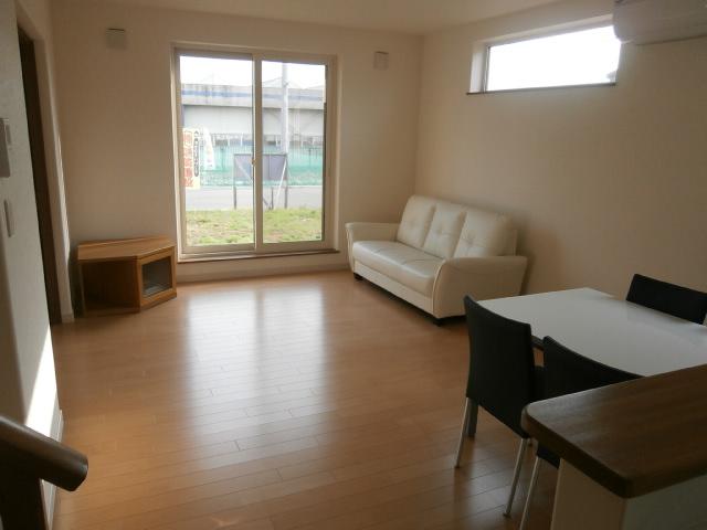 Living. LDK18.4 Pledge