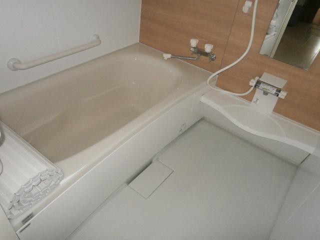 Bathroom. Unit bus 1 pyeong size!